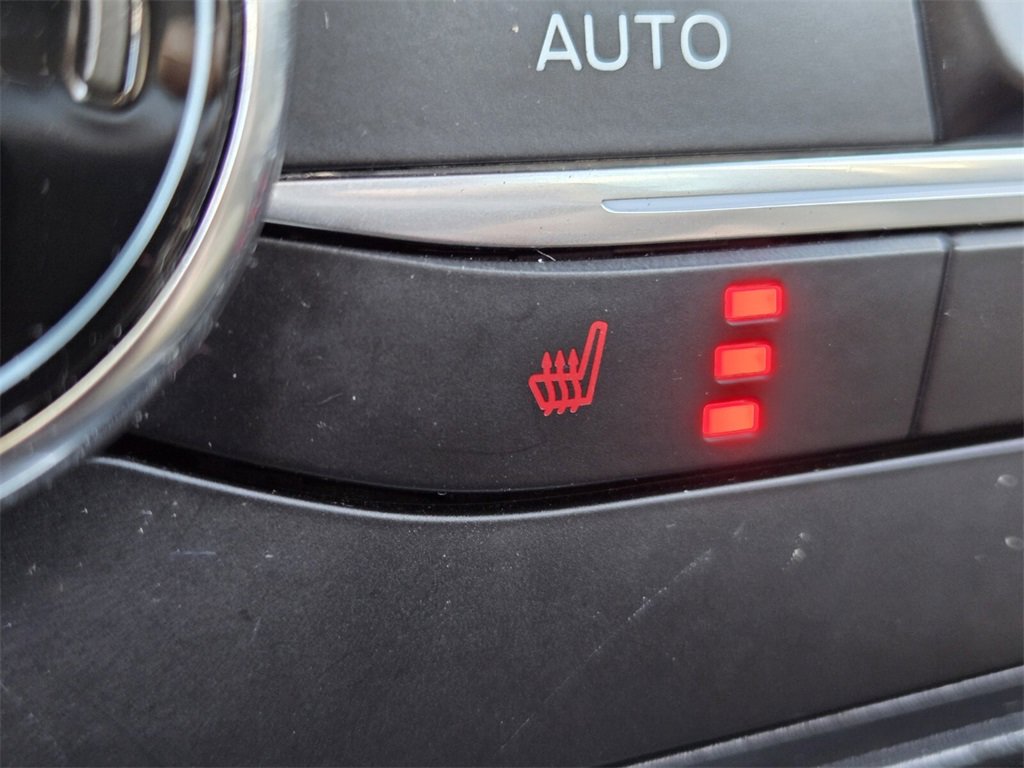 Used 2020 Ford EcoSport SE image 25