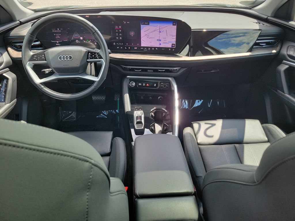 Used 2025 Audi Q5 Premium w/ Premium Plus AWD/4WD image 23