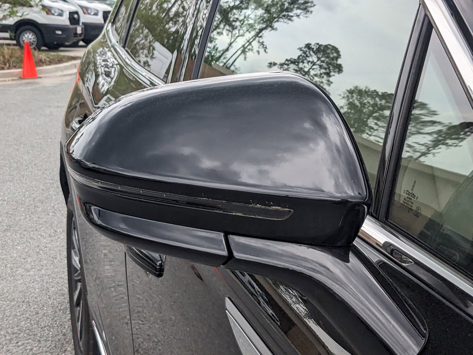 Certified 2023 Lincoln Nautilus AWD w/ Premium Package image 12