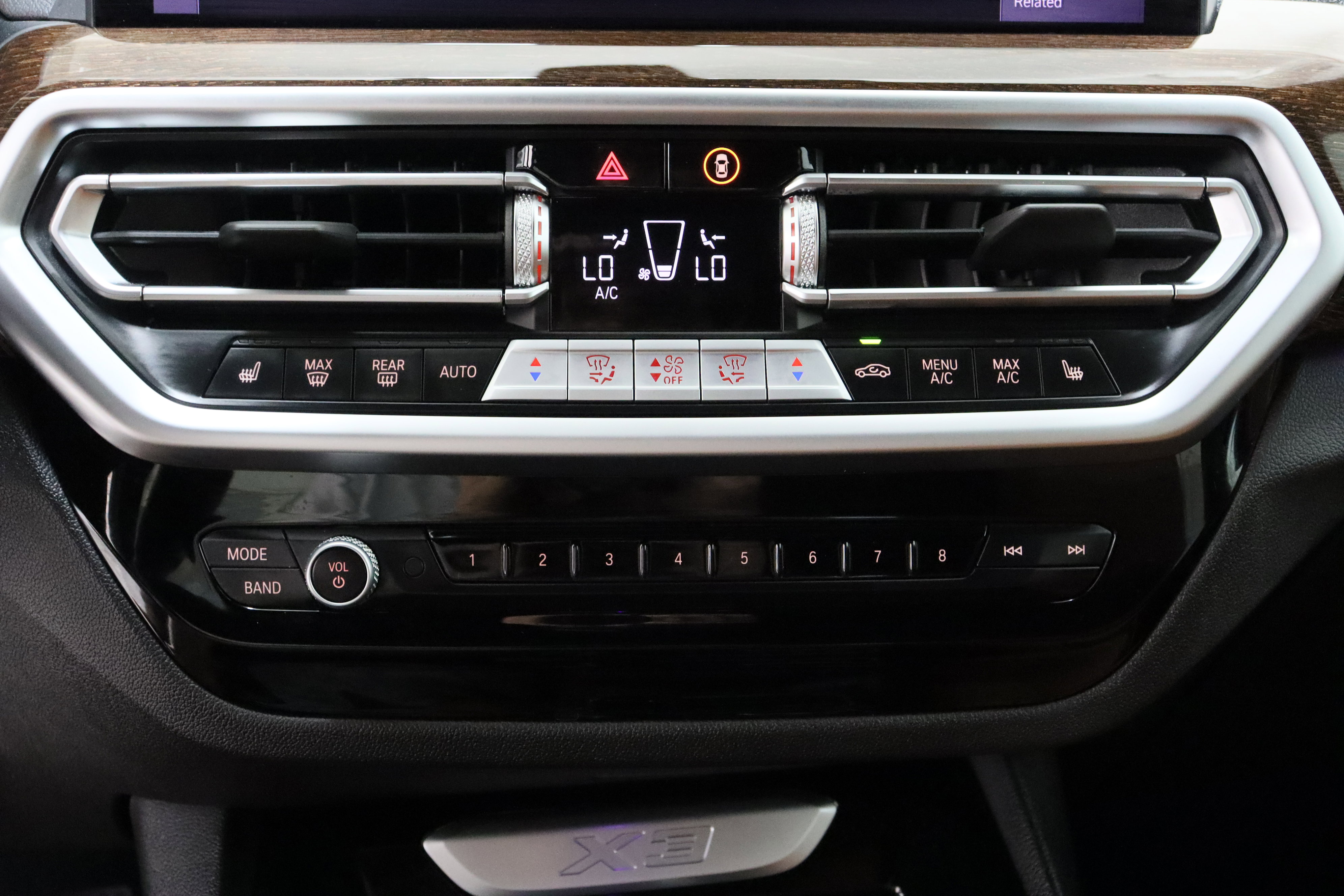 Used 2024 BMW X3 sDrive30i w/ Premium Package image 20