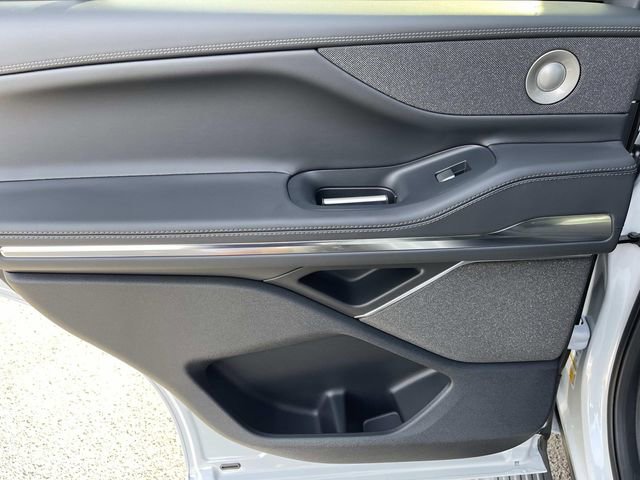 New 2025 Lincoln Navigator Reserve w/ Jet Appearance Package image 20