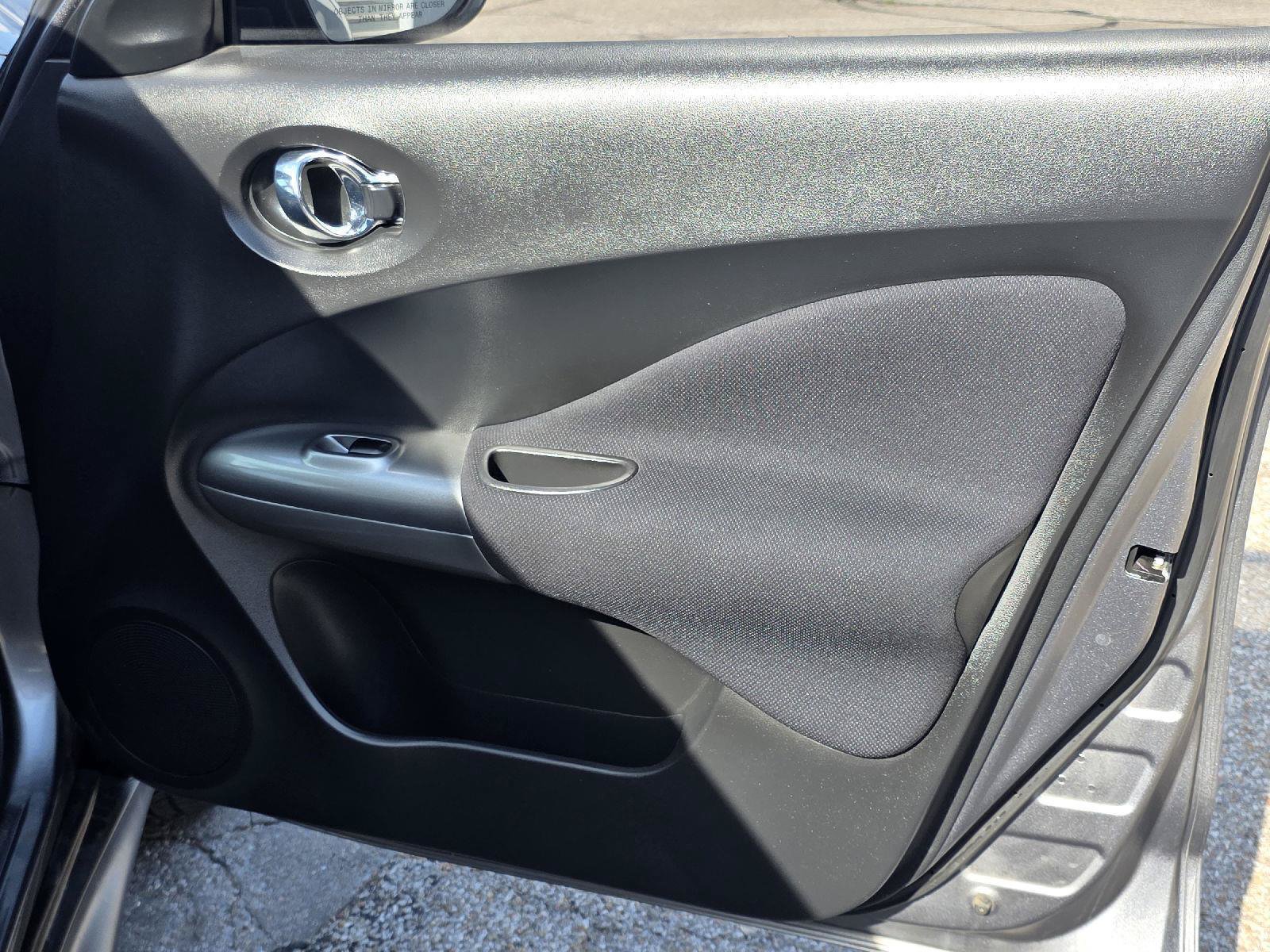 Used 2017 Nissan Juke S FWD image 24