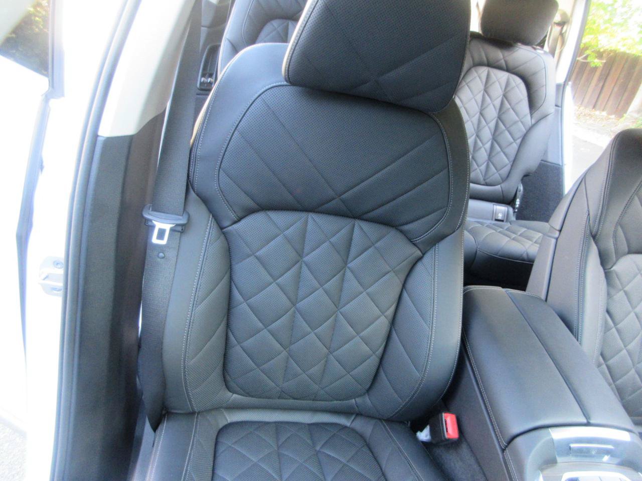 Used 2025 BMW X7 xDrive40i w/ Premium Package AWD/4WD image 31