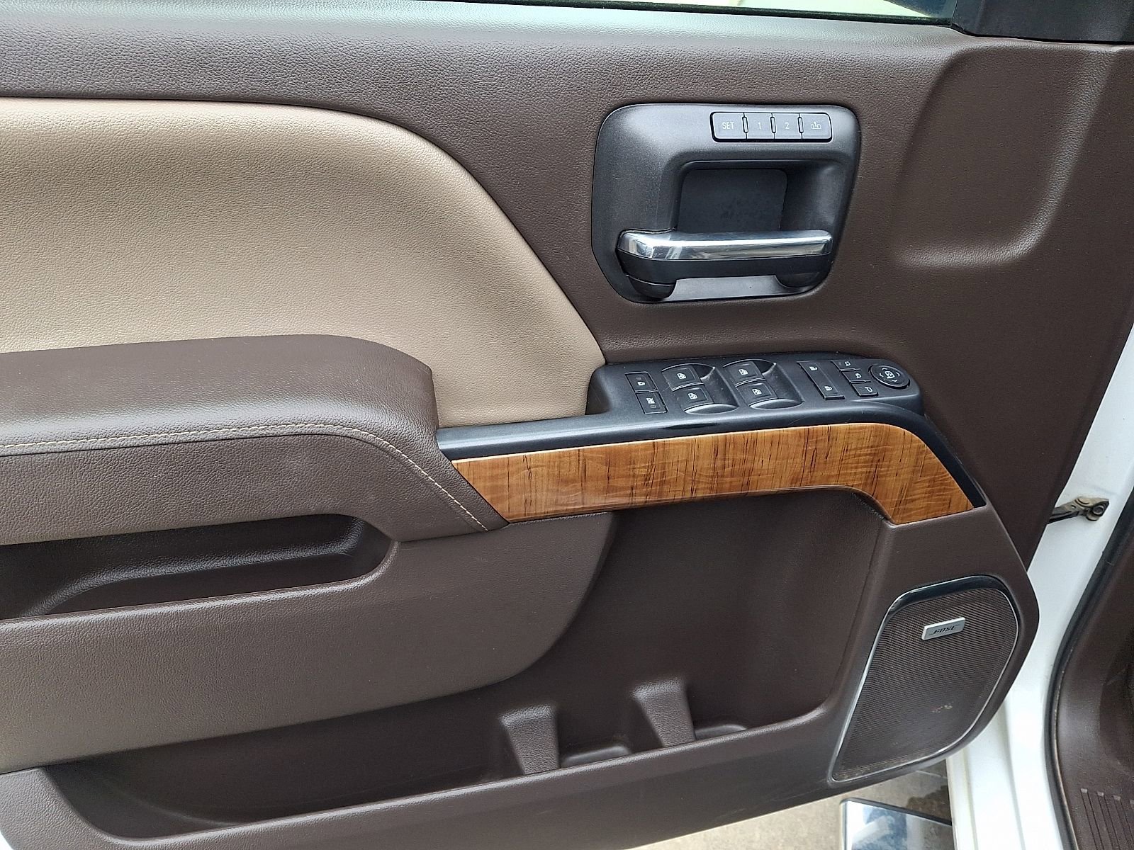 Used 2017 GMC Sierra 1500 SLT w/ SLT Premium Package image 12