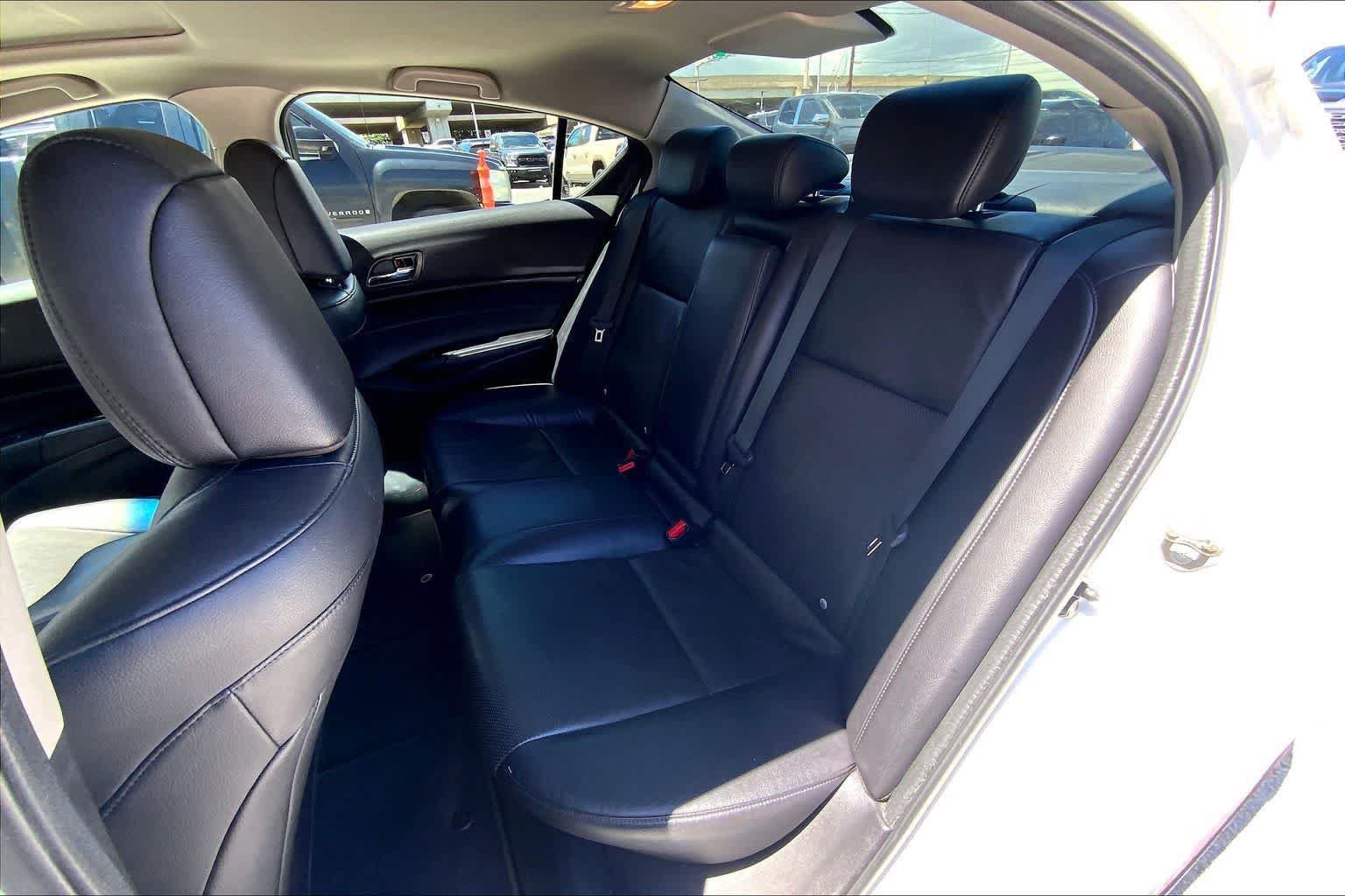 Used 2014 Acura ILX FWD image 29