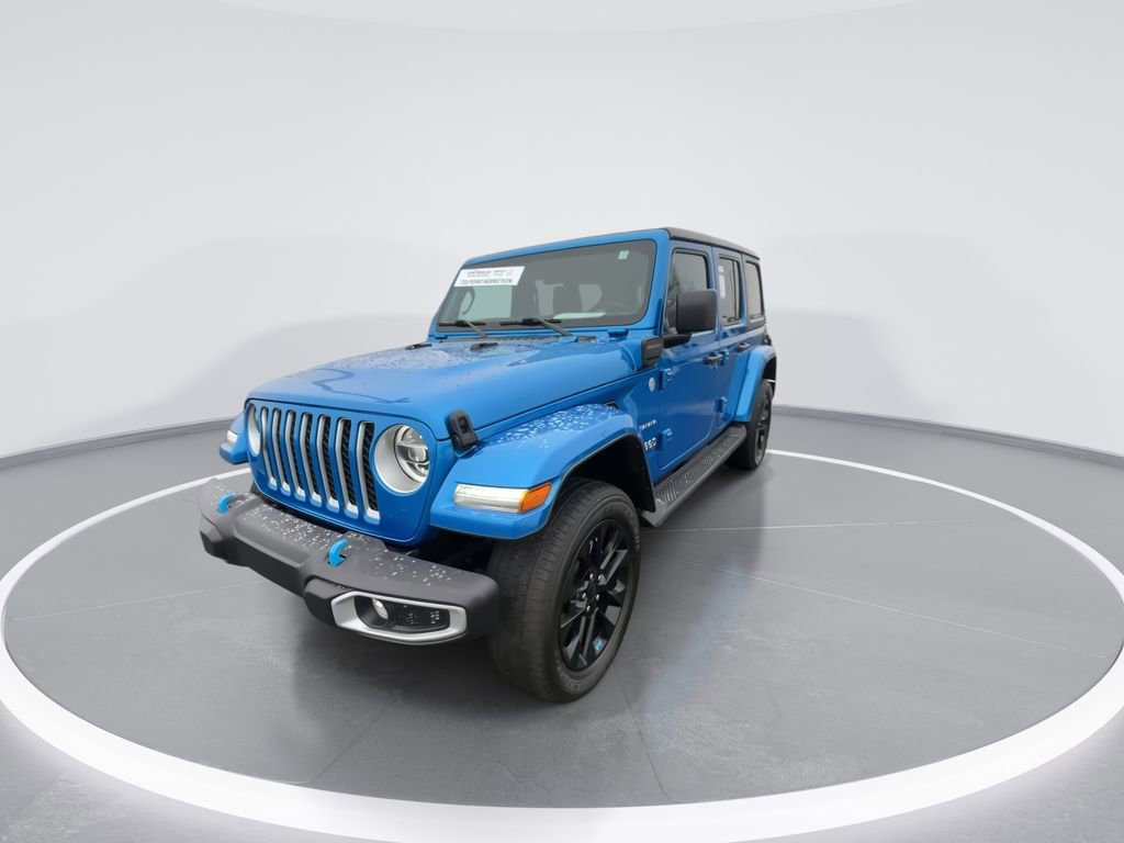 Used 2022 Jeep Wrangler Unlimited Sahara w/ Cold Weather Group image 4