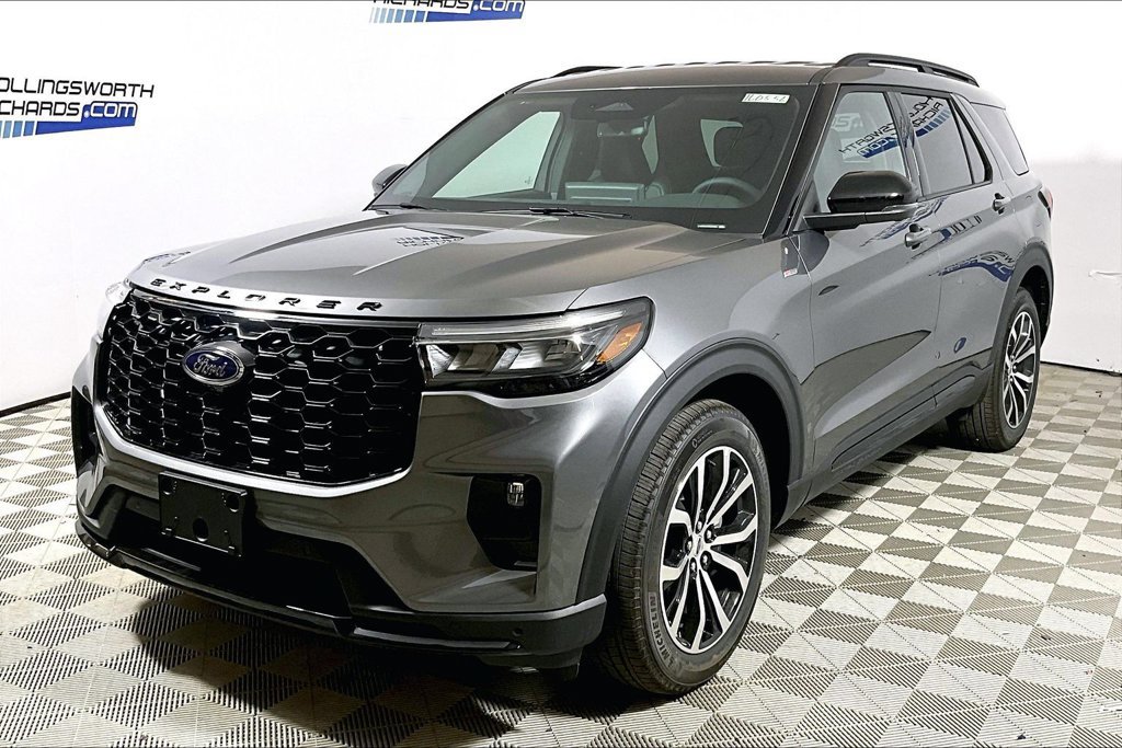 New 2026 Ford Explorer ST-Line w/ Premium Package RWD image 1