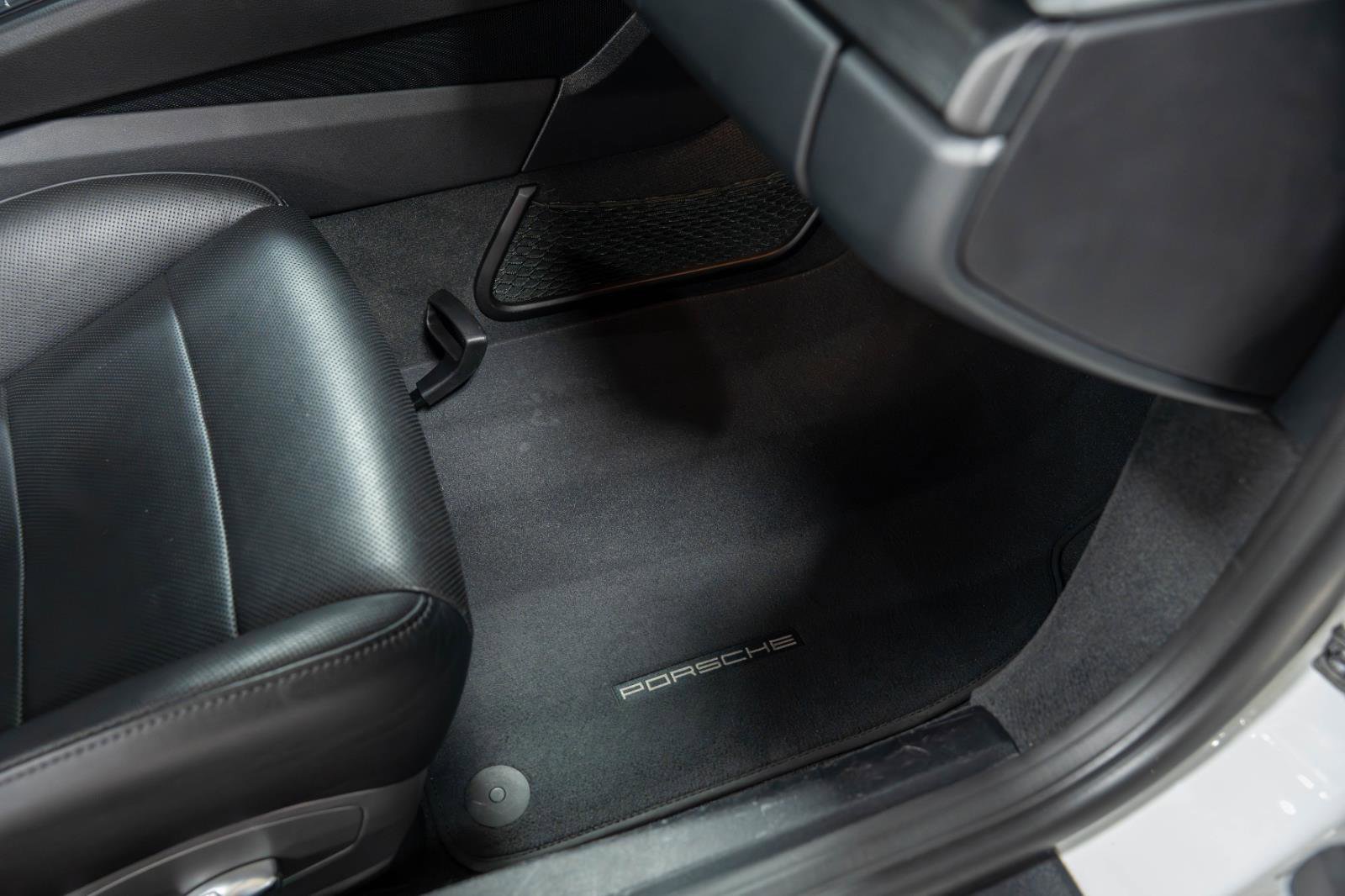 Used 2018 Porsche 911 Carrera GTS image 73