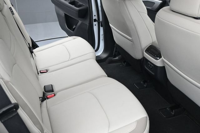 Used 2026 Nissan Pathfinder SL FWD image 49