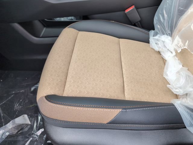 New 2026 Chevrolet Equinox ACTIV w/ Convenience Package III image 24