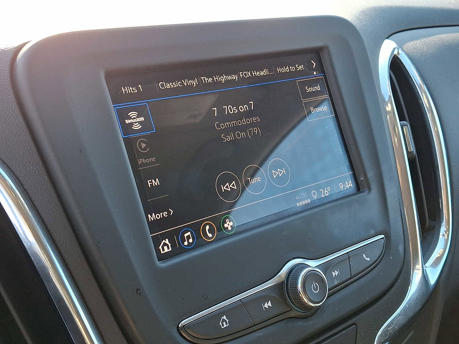 Used 2023 Chevrolet Equinox LT w/ LPO, Floor Liner Package image 16