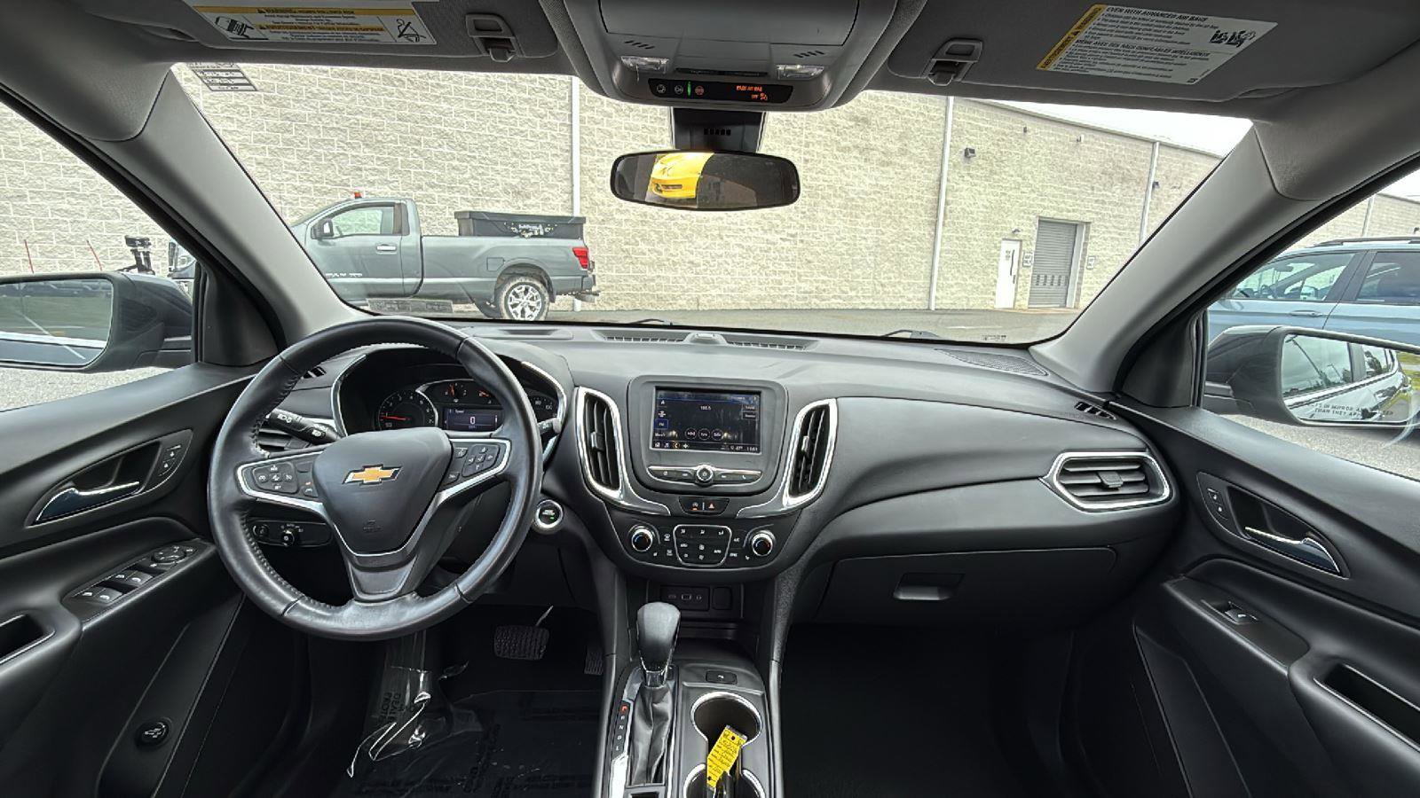 Used 2022 Chevrolet Equinox LT image 25