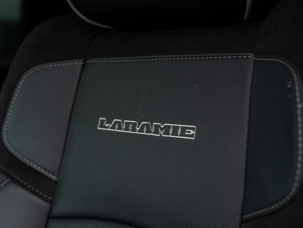 New 2026 RAM 2500 Laramie AWD/4WD image 32