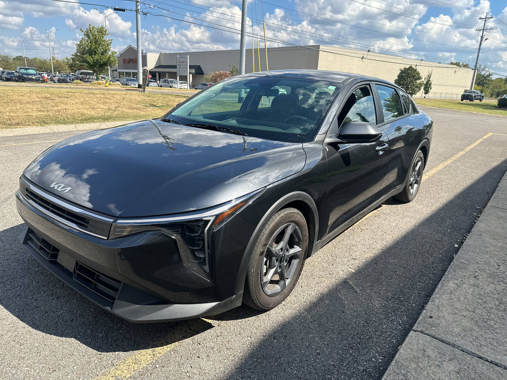 Used 2025 Kia K4 FWD image 8