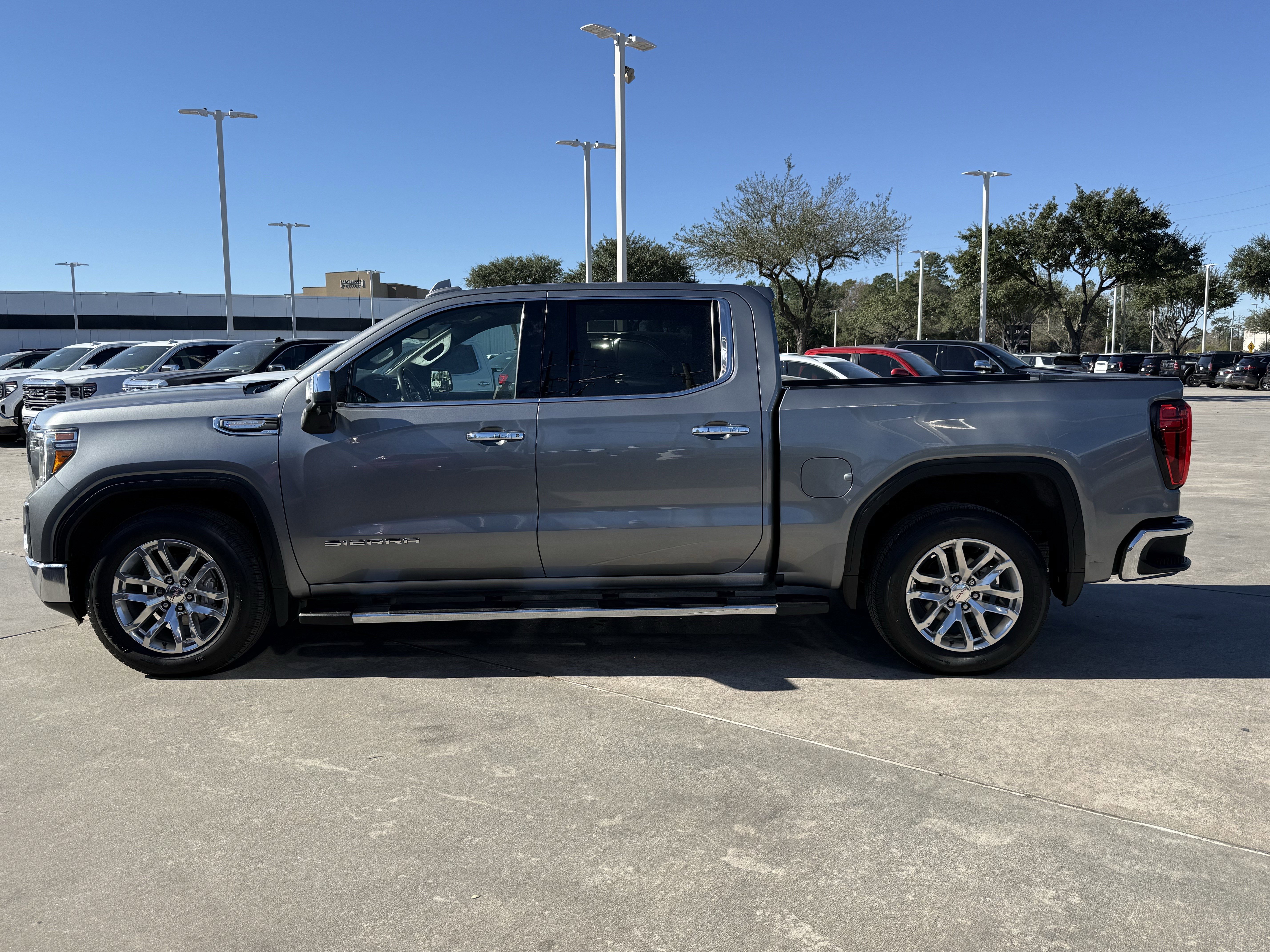 Used 2021 GMC Sierra 1500 SLT image 8