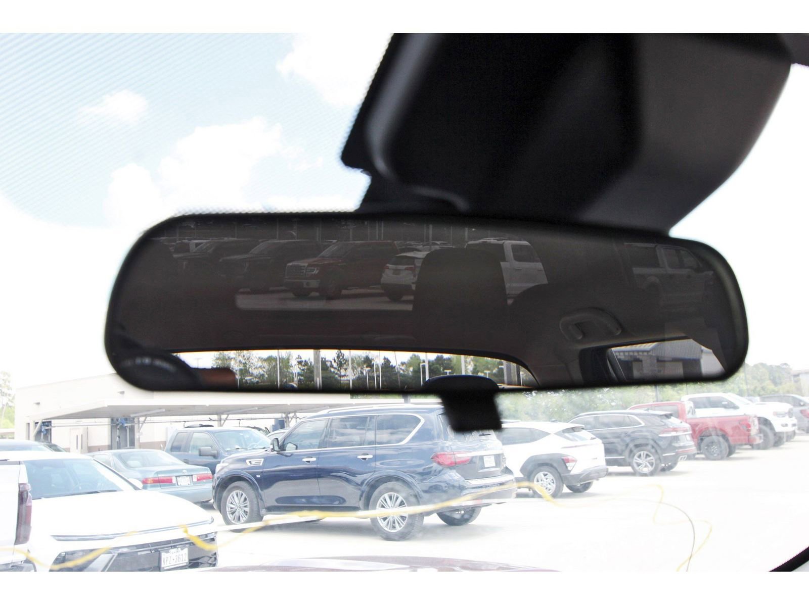 Used 2023 Nissan Frontier SV w/ Technology Package image 25