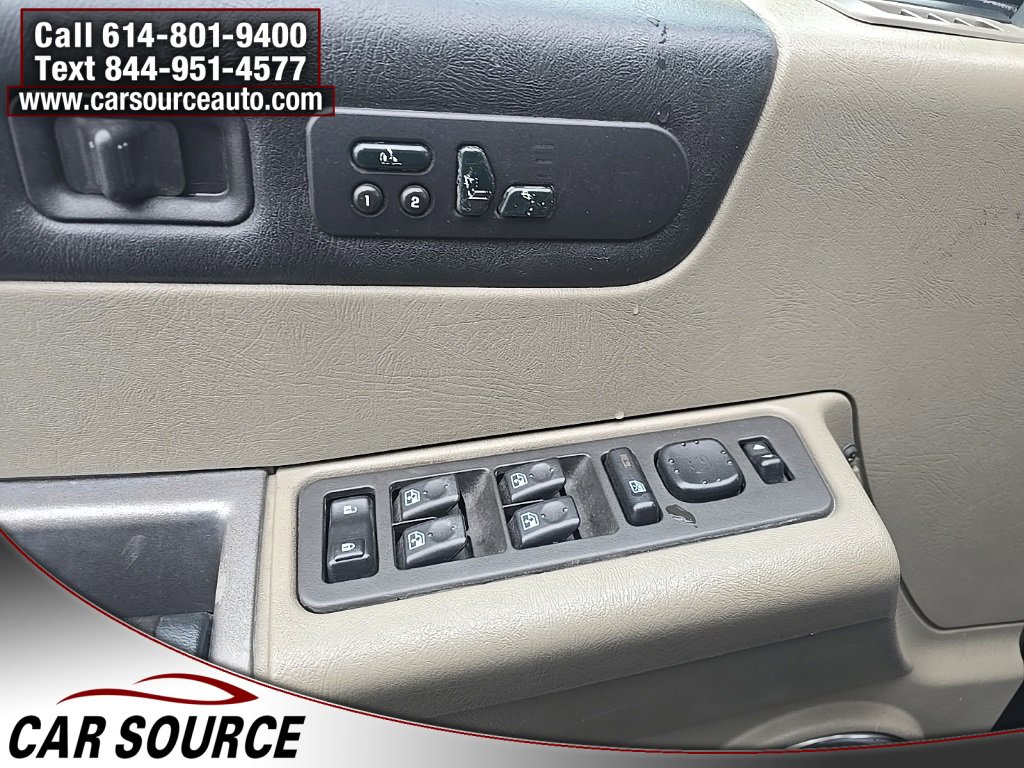 Used 2004 HUMMER H2 w/ Preferred Equipment Group image 10