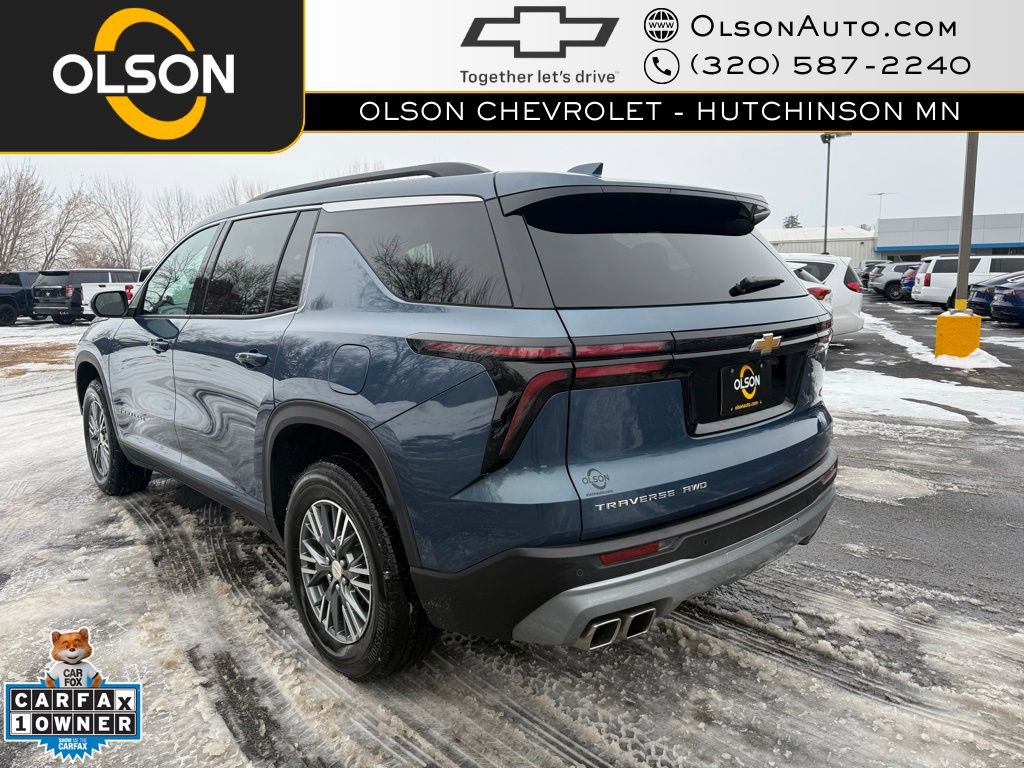 Certified 2025 Chevrolet Traverse LT image 3