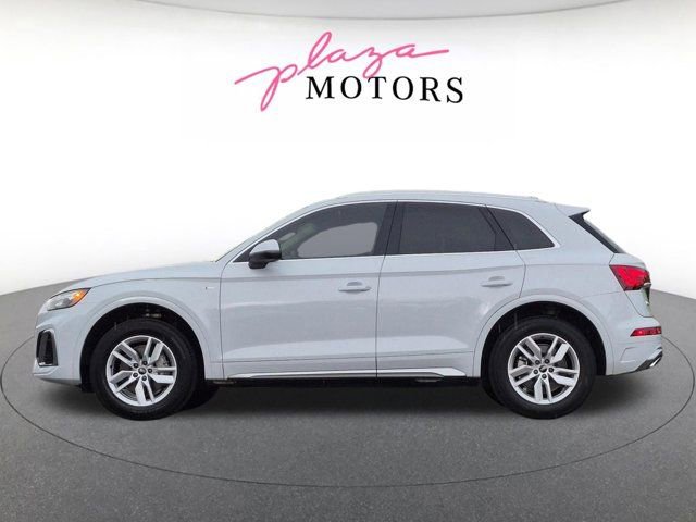Certified 2023 Audi Q5 2.0T Premium w/ Convenience Package AWD/4WD image 8