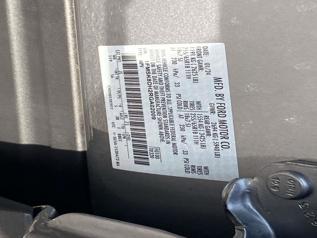 Certified 2024 Ford Explorer XLT w/ Equipment Group 202A AWD/4WD image 22