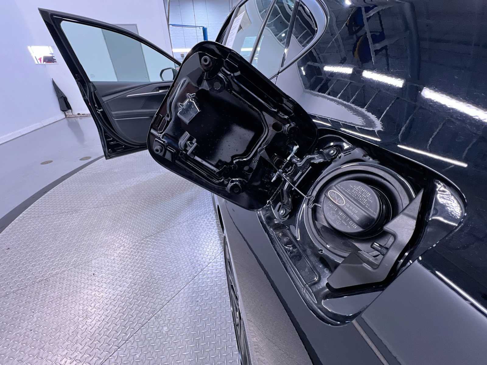 Used 2026 Toyota Camry SE FWD image 40