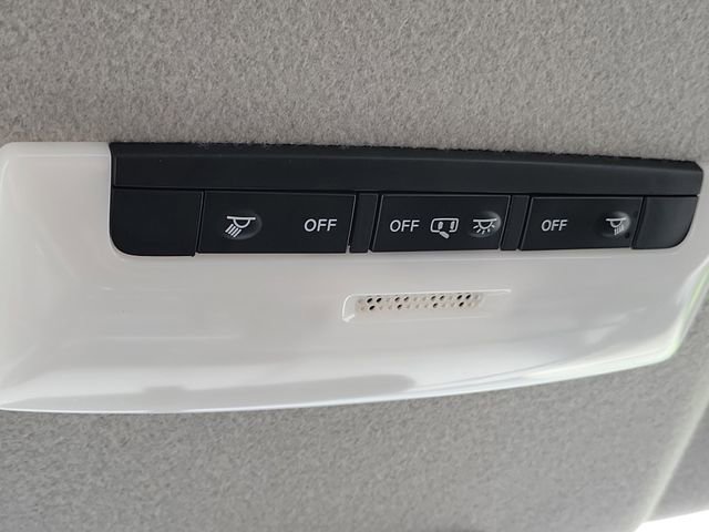 Used 2023 Nissan Kicks S image 17