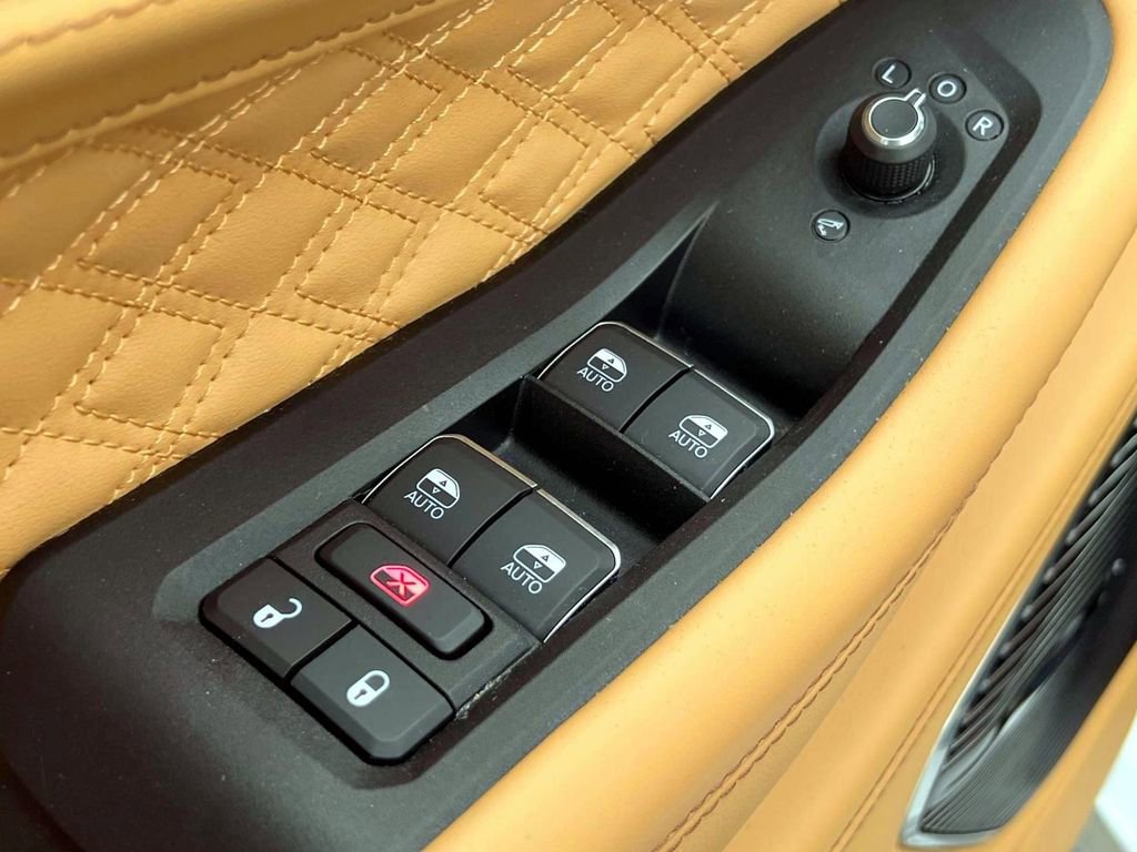Certified 2025 Jeep Grand Cherokee L Summit AWD/4WD image 20