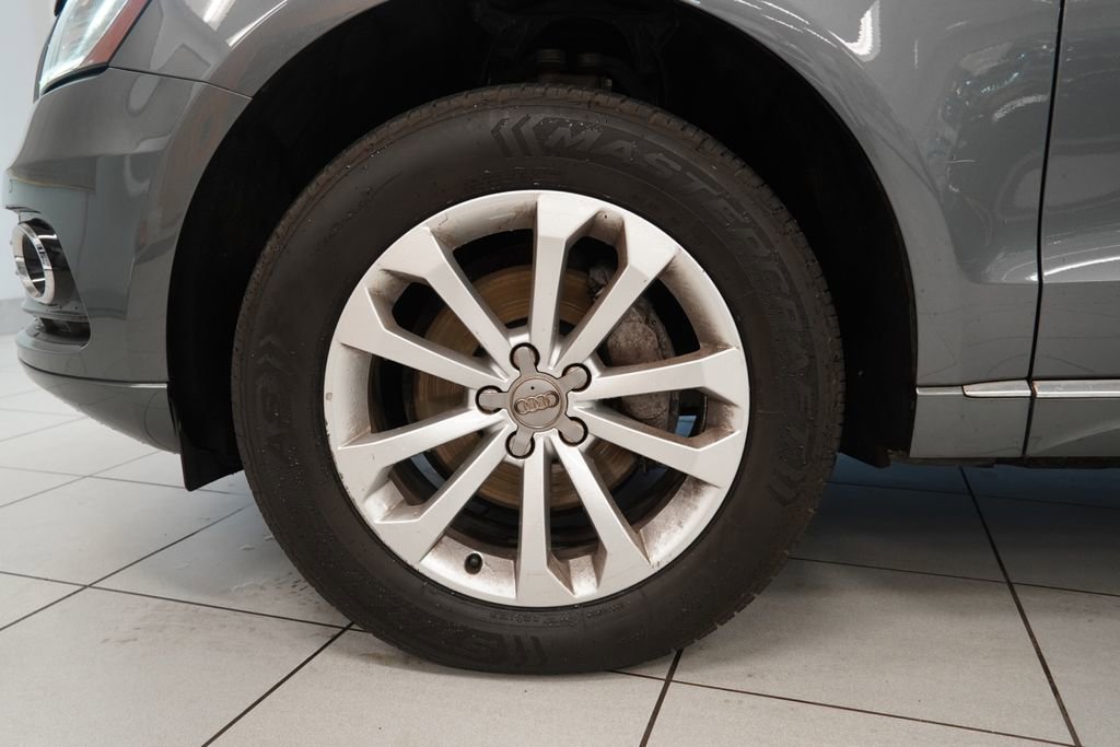 Used 2015 Audi Q5 2.0T Premium Plus w/ Technology Package image 17