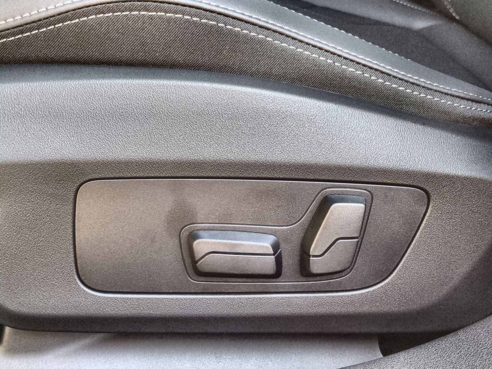 New 2026 BMW 228i xDrive w/ Technology Package image 17