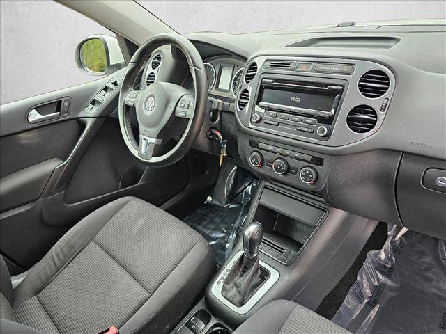 Used 2013 Volkswagen Tiguan S FWD image 11