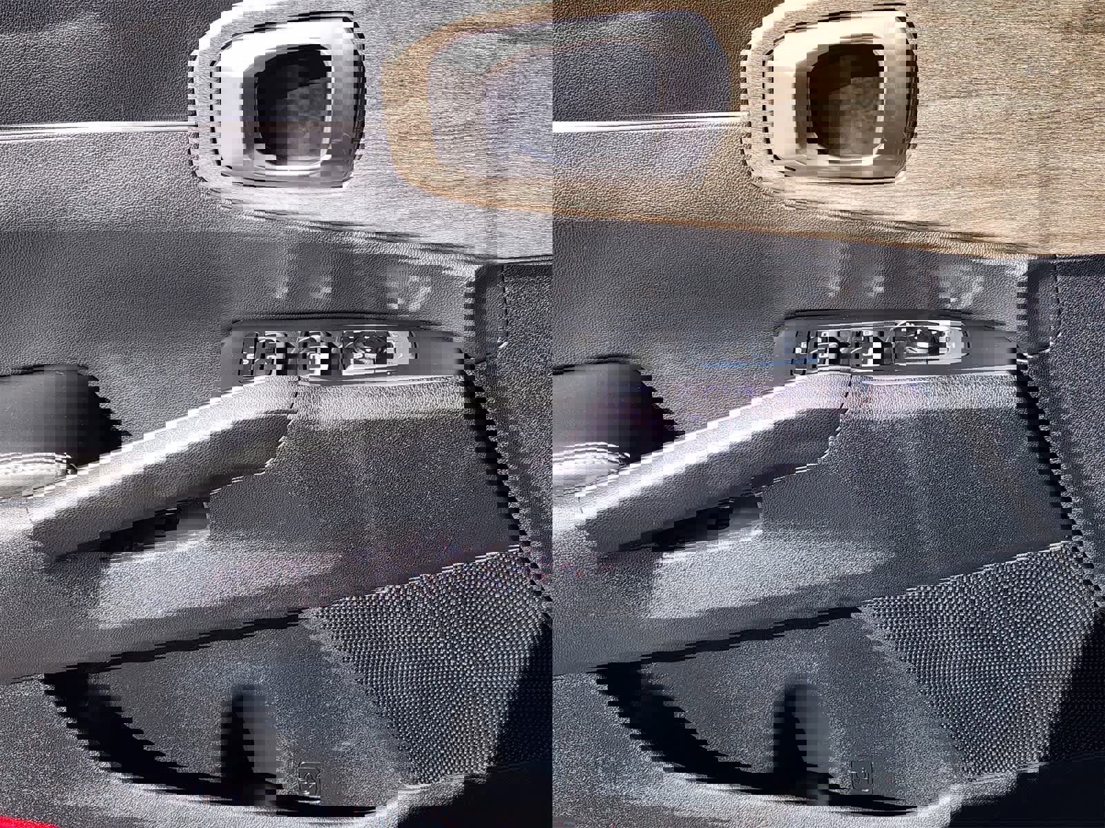 Used 2022 Kia Sorento EX w/ Panoramic Sunroof Package image 21