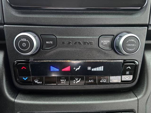 Used 2025 RAM ProMaster 2500 w/ Storage Group image 15