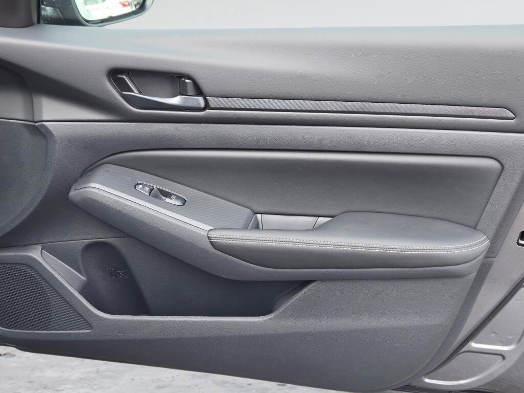 New 2026 Nissan Altima 2.5 SV AWD/4WD image 7