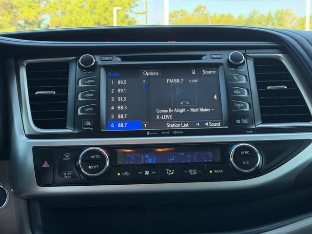Used 2019 Toyota Highlander Limited Platinum AWD/4WD image 21