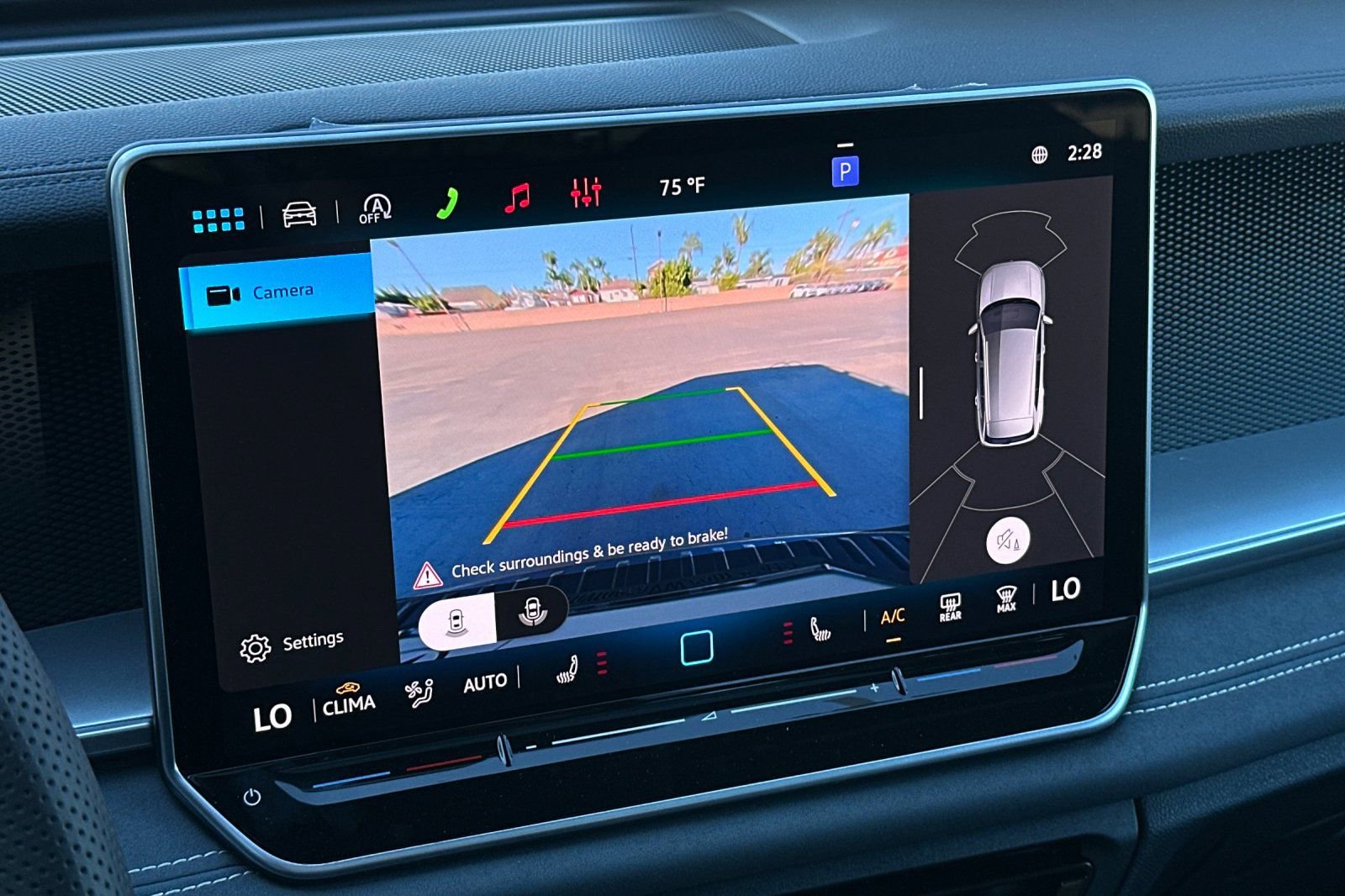 New 2026 Volkswagen Tiguan SE R-Line FWD image 19