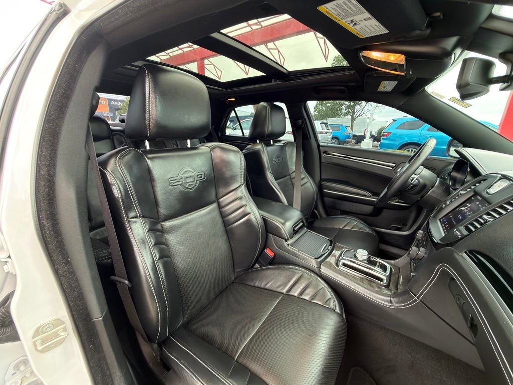 Used 2023 Chrysler 300 C RWD image 38