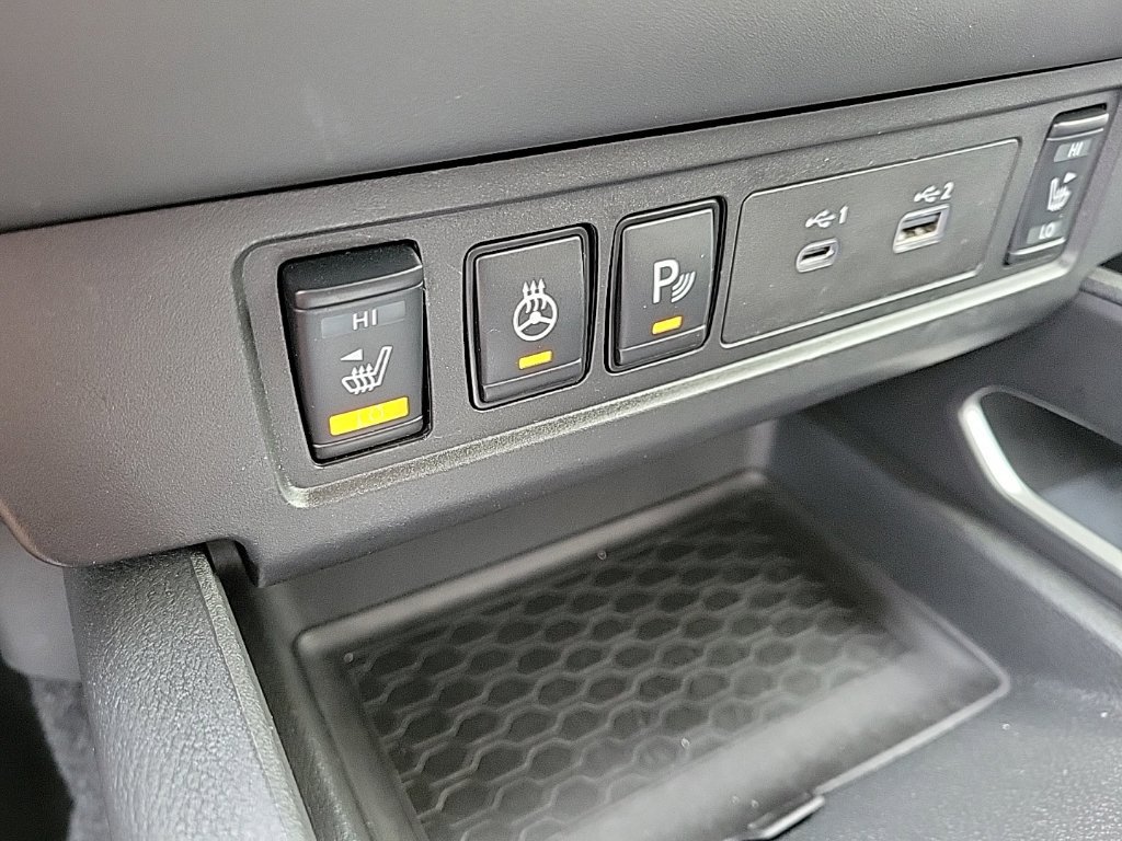 Certified 2024 Nissan Frontier SL w/ Technology Package RWD image 26