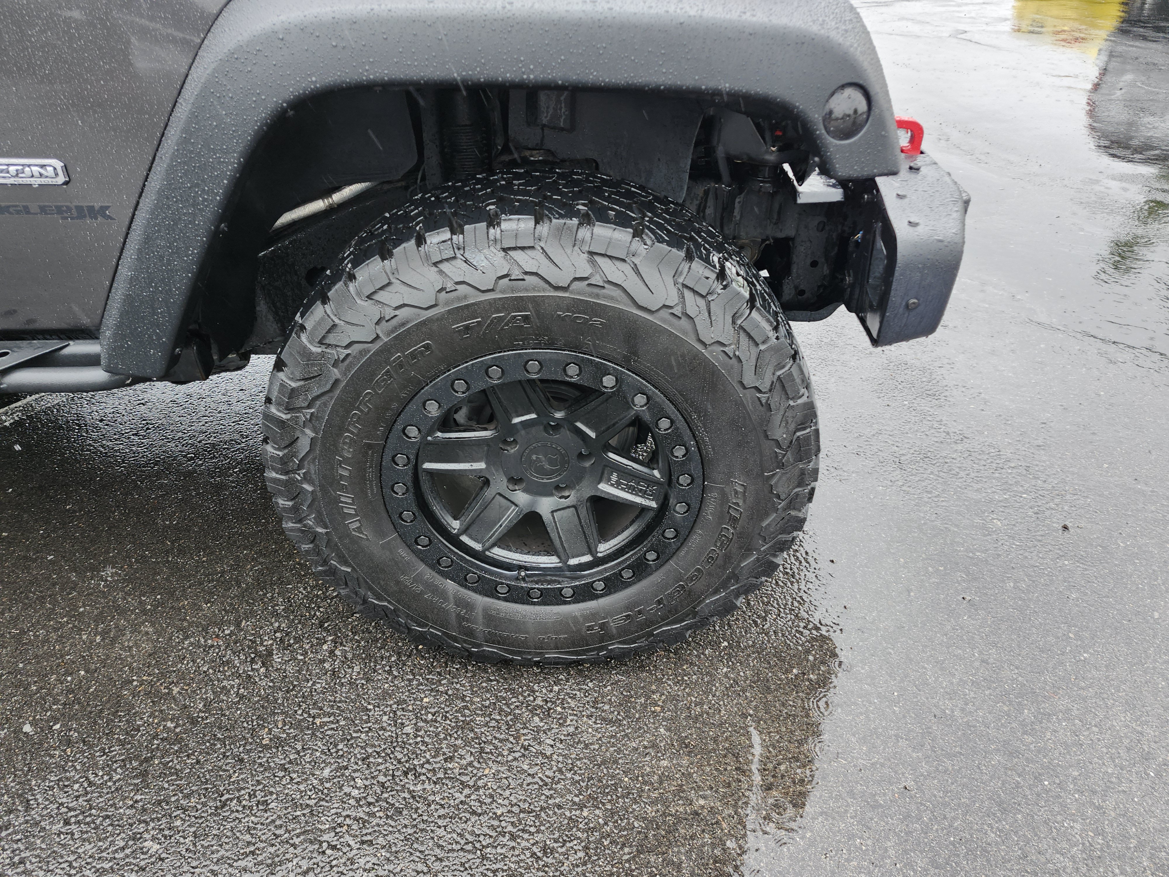 Used 2018 Jeep Wrangler Rubicon AWD/4WD image 8