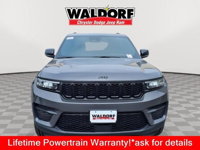 New 2025 Jeep Grand Cherokee 4WD image 8