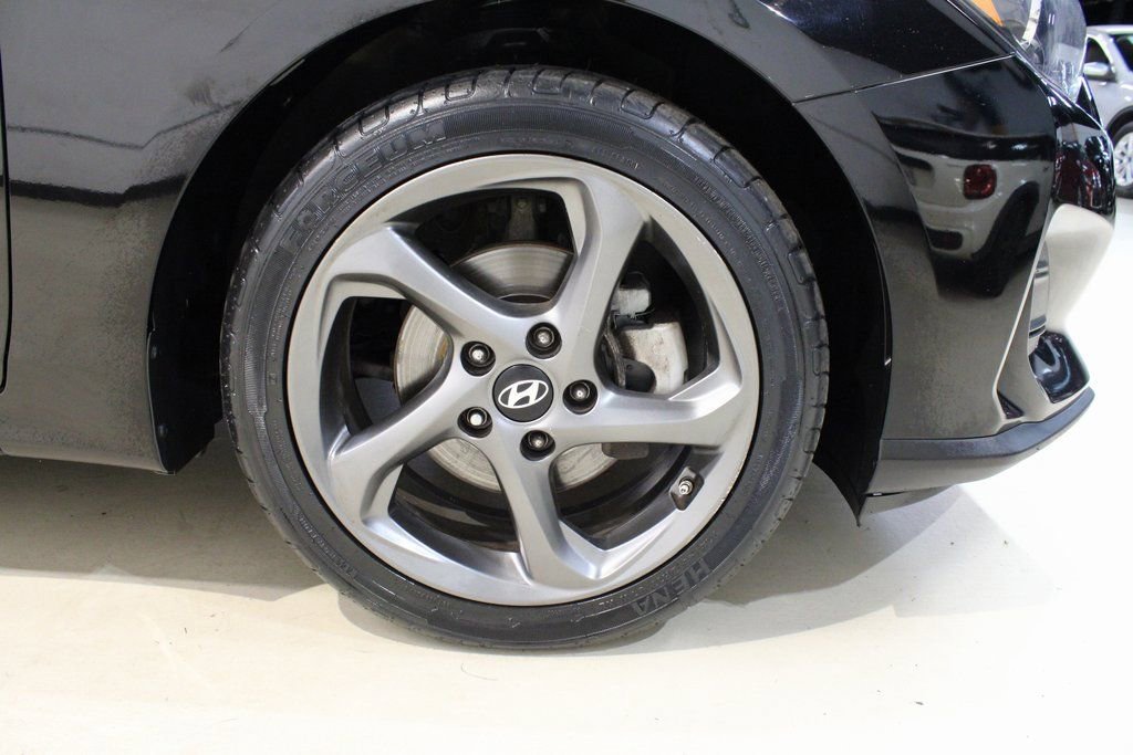 Used 2019 Hyundai Veloster 2.0 image 13