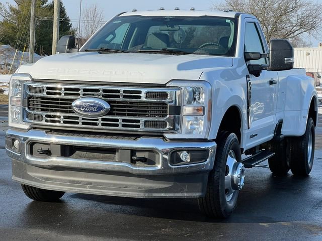 Certified 2025 Ford F350 XLT w/ 360-Degree Camera Package image 45