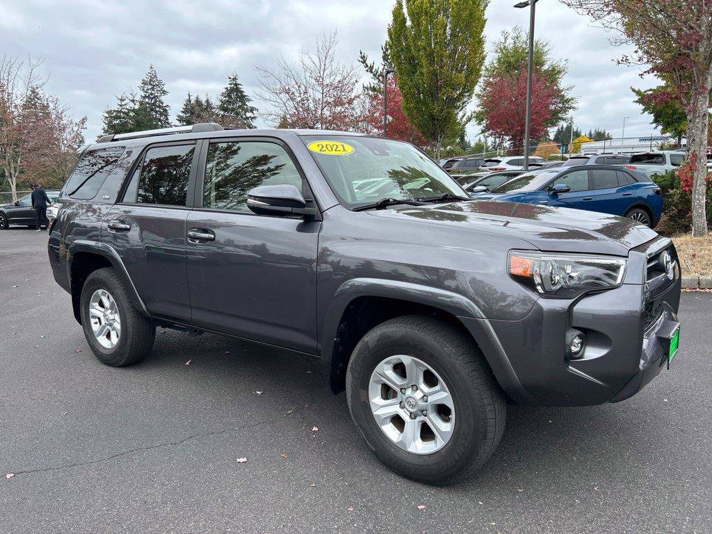 Used 2021 Toyota 4Runner SR5 Premium w/ Moonroof Package AWD/4WD image 4