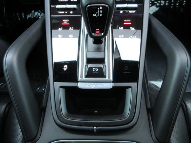 Used 2021 Porsche Cayenne GTS AWD/4WD image 51
