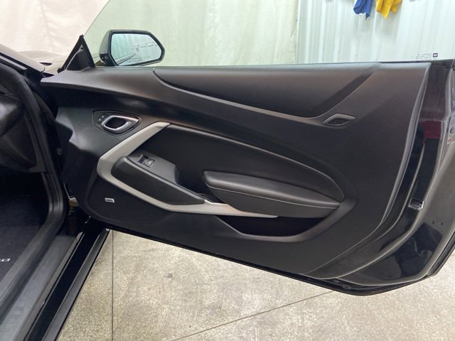 Used 2021 Chevrolet Camaro LT w/ RS Package image 21