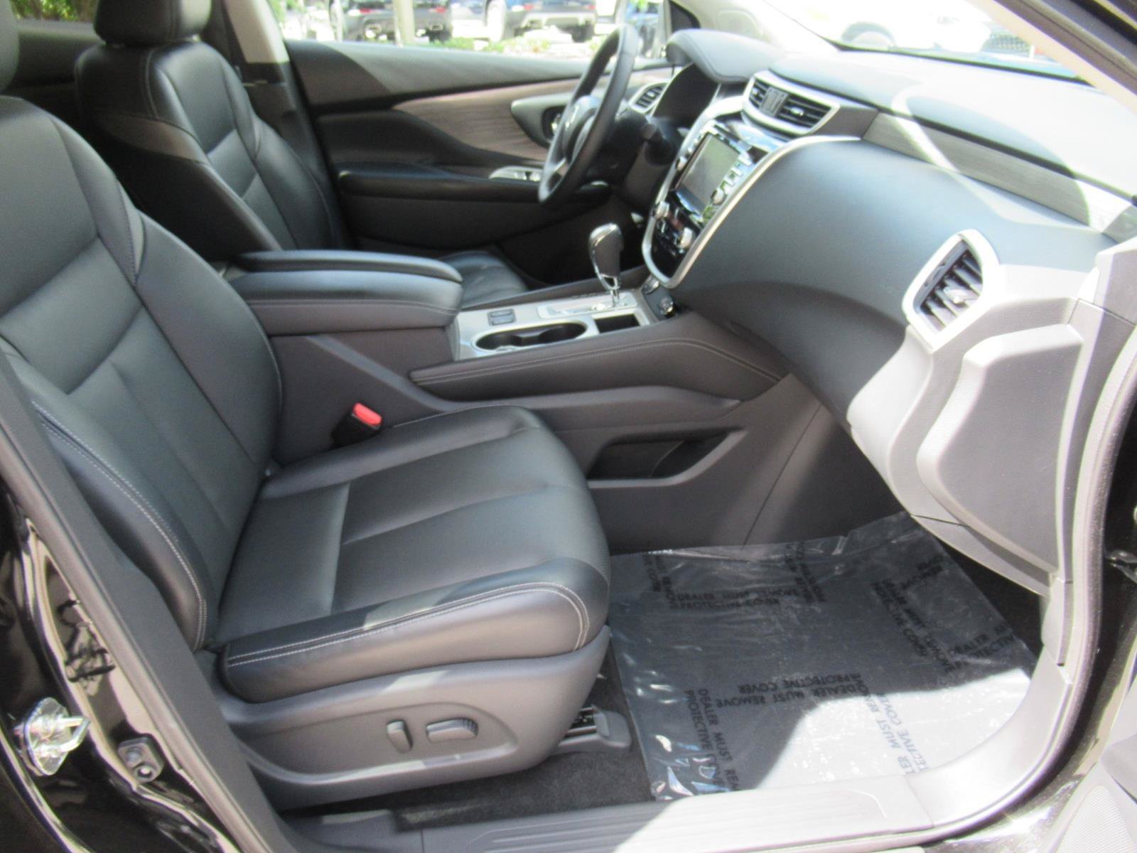 Used 2018 Nissan Murano SL w/ Midnight Edition Package FWD image 10
