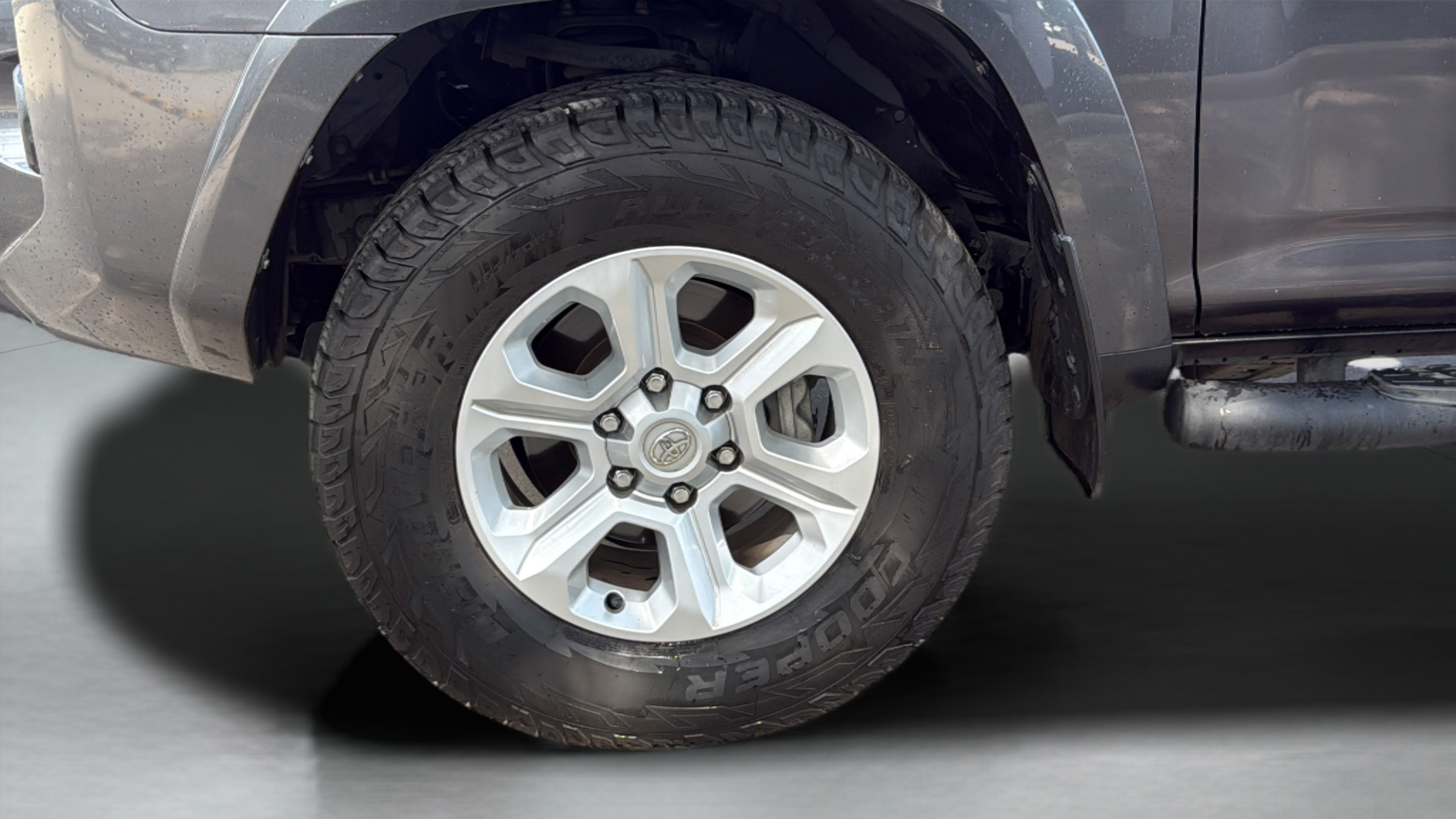 Used 2018 Toyota 4Runner SR5 Premium AWD/4WD image 10
