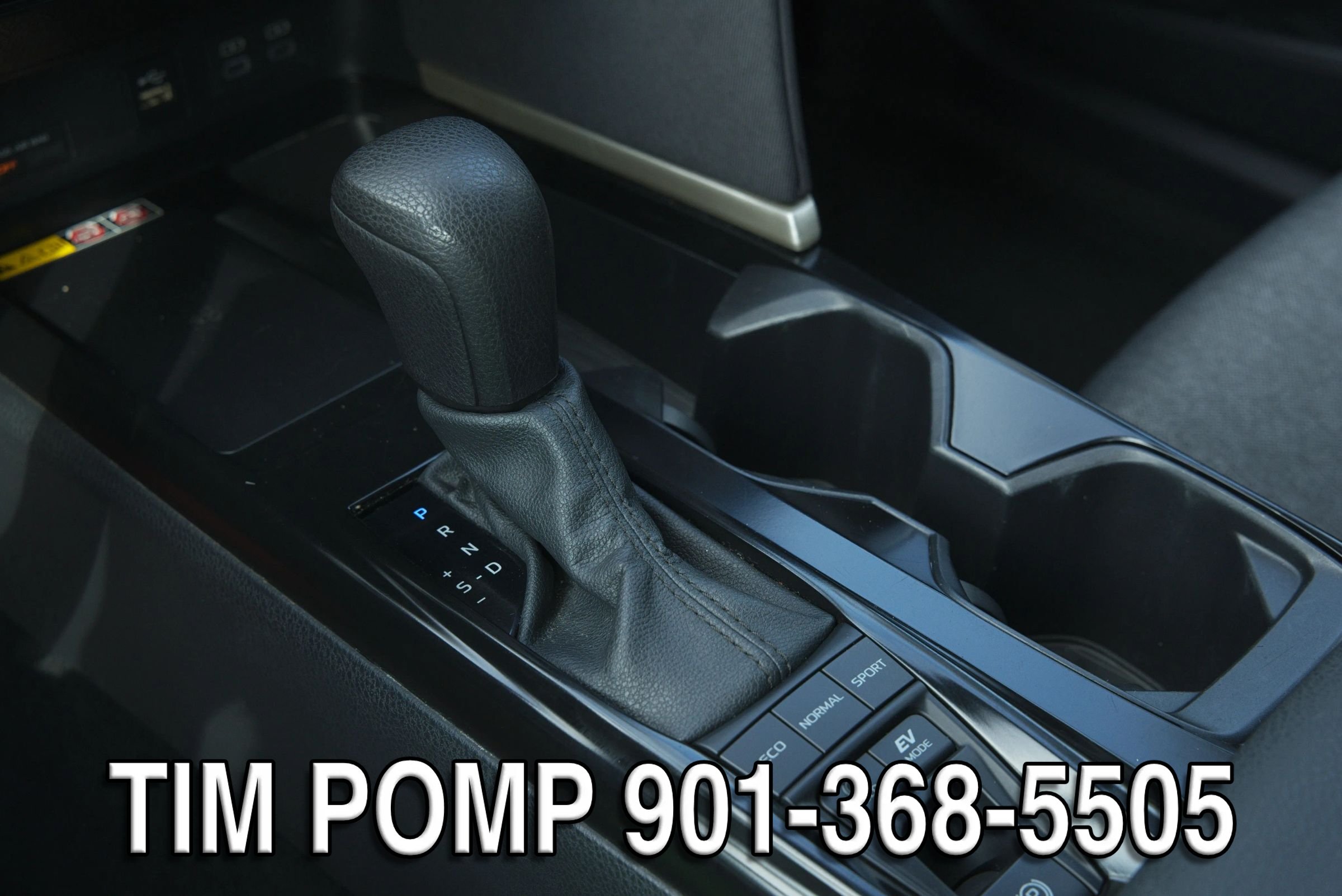 Used 2025 Toyota Camry LE FWD image 25