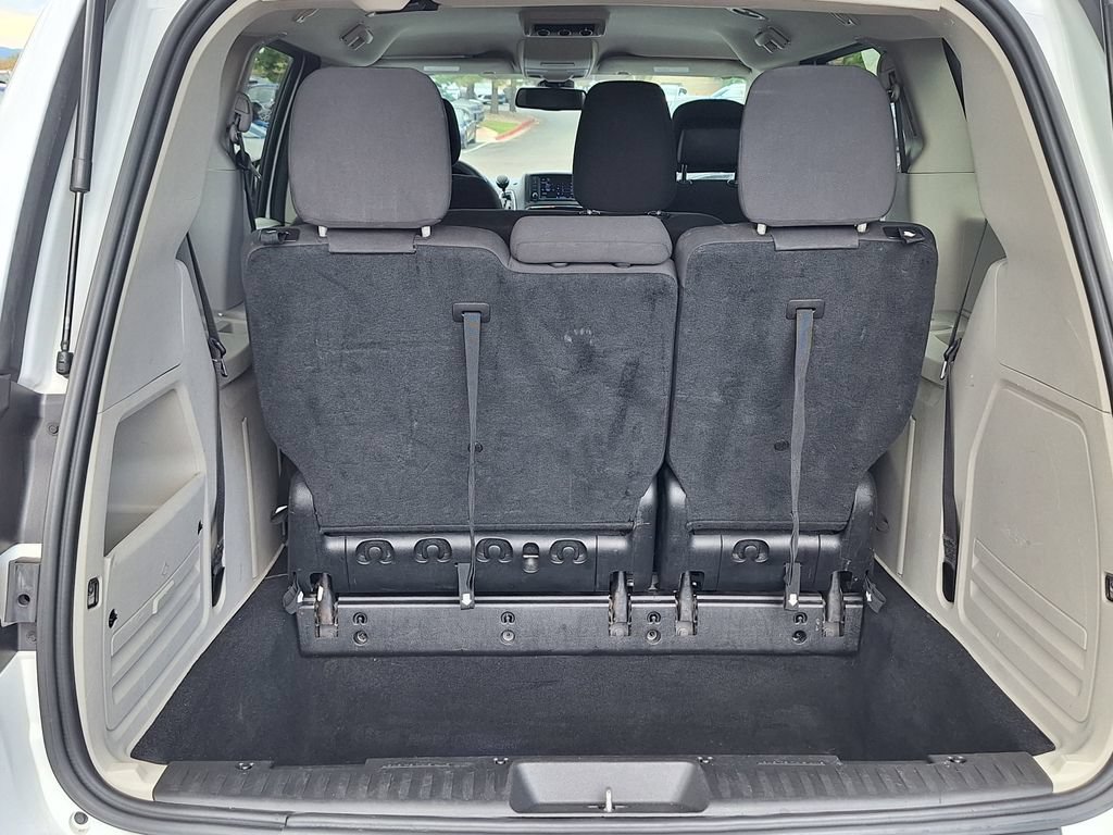 Used 2019 Dodge Grand Caravan SE FWD image 25