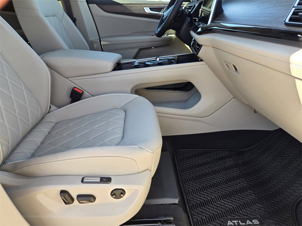 New 2026 Volkswagen Atlas SEL Premium R-Line image 12