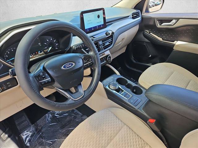 Used 2020 Ford Escape SE FWD image 13